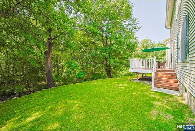 705 Gettysburg Place, Paramus, NJ 07652