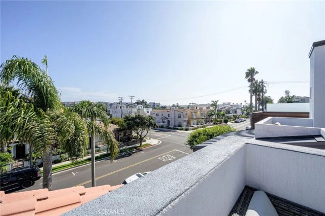 305 2nd, Huntington Beach, CA 92648