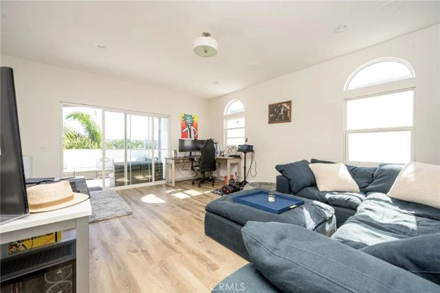 305 2nd, Huntington Beach, CA 92648