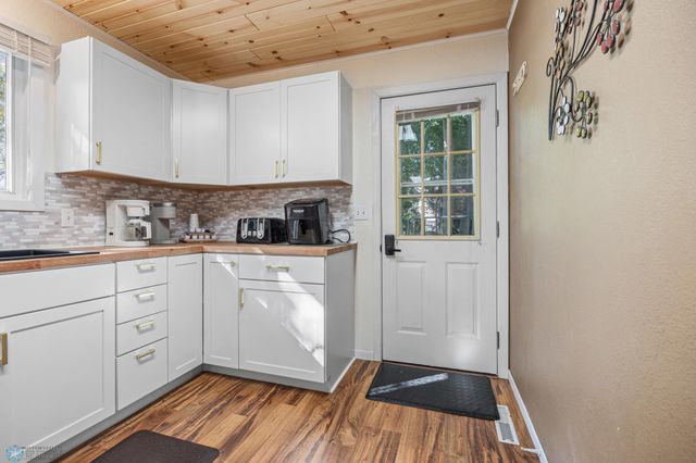 15849 Maple Ridge Road, Lake Eunice Twp, MN 56511