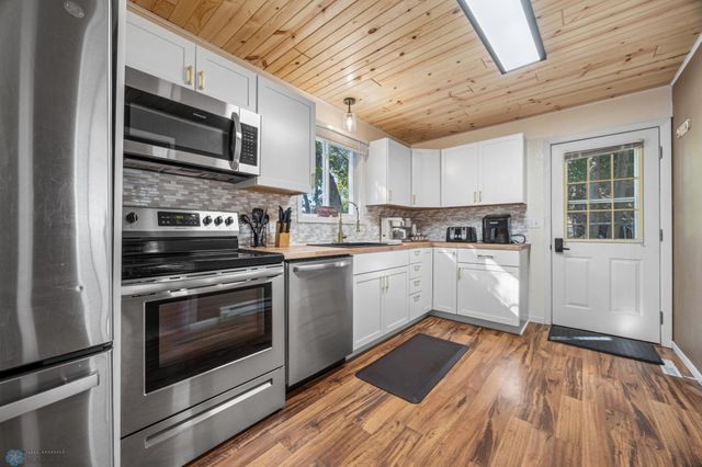 15849 Maple Ridge Road, Lake Eunice Twp, MN 56511