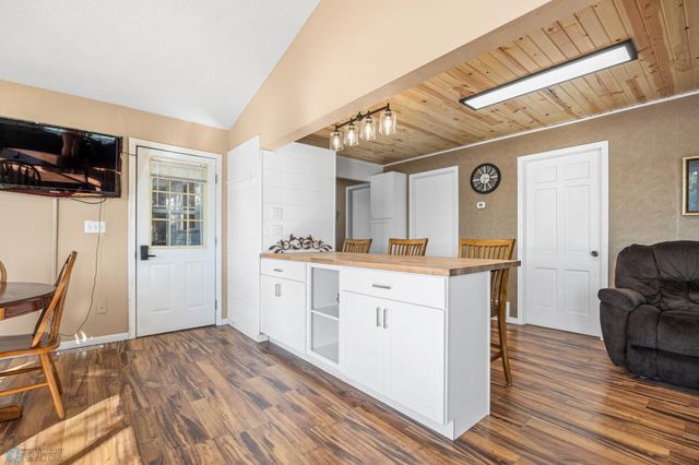 15849 Maple Ridge Road, Lake Eunice Twp, MN 56511