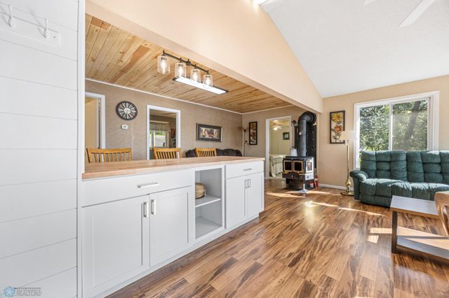 15849 Maple Ridge Road, Lake Eunice Twp, MN 56511