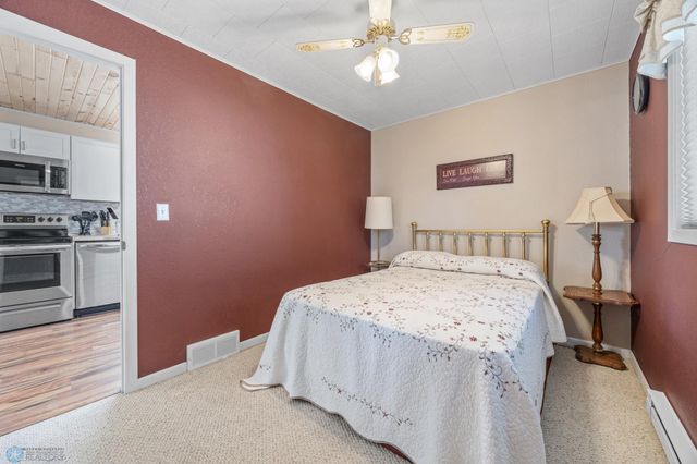 15849 Maple Ridge Road, Lake Eunice Twp, MN 56511