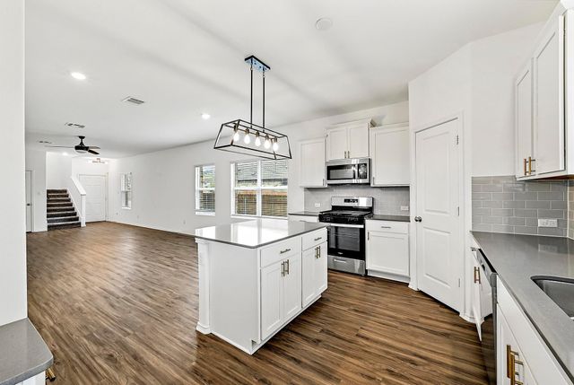 22809 AGAVE GROVE DR, Lago Vista, TX 78645