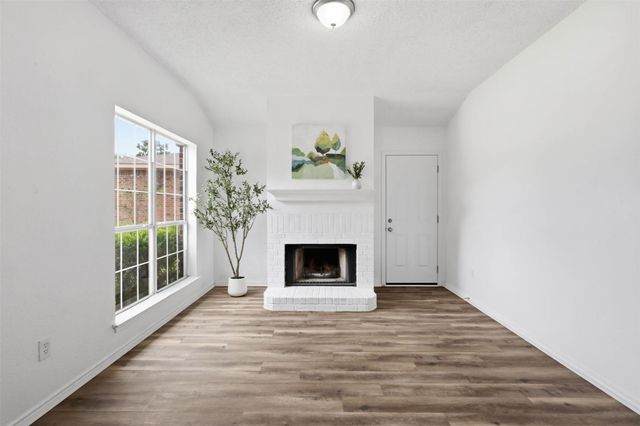 9447 Crimnson Court, Dallas, TX 75217