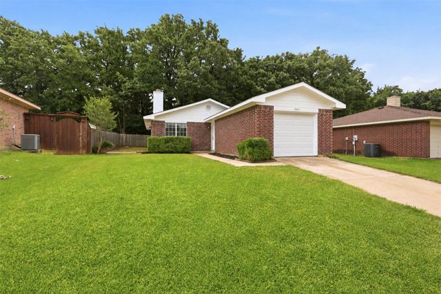 9447 Crimnson Court, Dallas, TX 75217