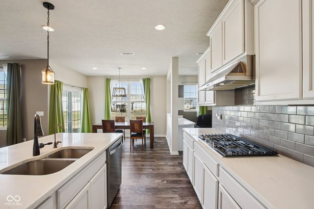 6596 Overlander Lane, Whitestown, IN 46075