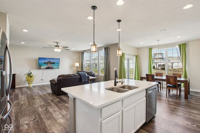 6596 Overlander Lane, Whitestown, IN 46075