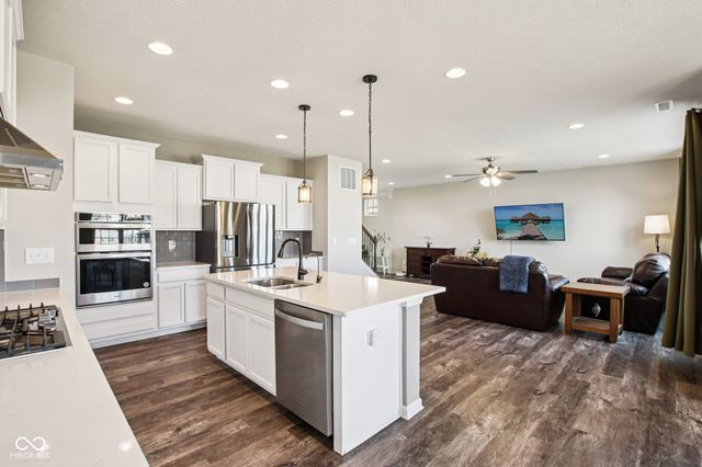 6596 Overlander Lane, Whitestown, IN 46075