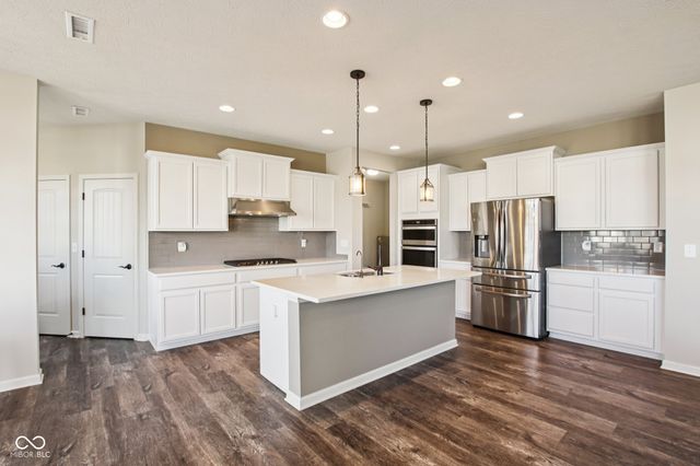 6596 Overlander Lane, Whitestown, IN 46075