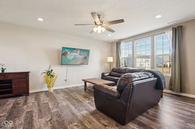 6596 Overlander Lane, Whitestown, IN 46075