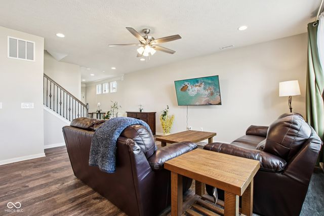 6596 Overlander Lane, Whitestown, IN 46075