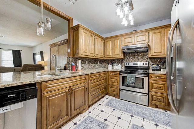 15612 Sandstone Terrace, Oklahoma City, OK 73170