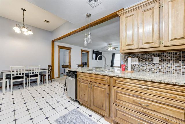 15612 Sandstone Terrace, Oklahoma City, OK 73170