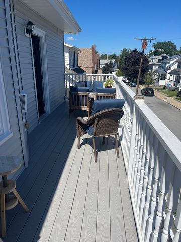 24 Paine St 2, Winthrop, MA 02152