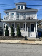 24 Paine St 2, Winthrop, MA 02152