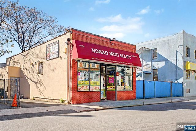 37 Fair Street, Hackensack, NJ 07601