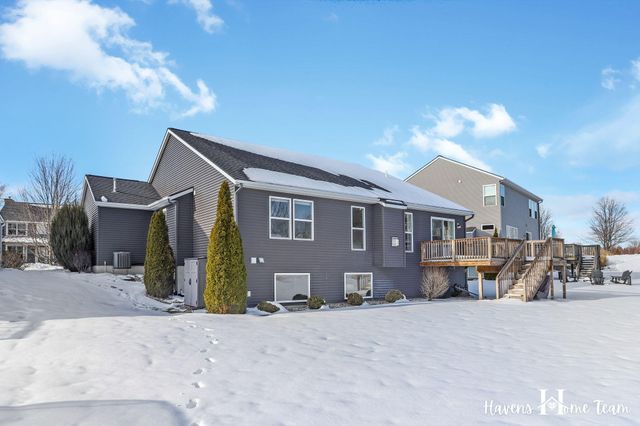 2698 Red Bud Drive 18, Zeeland, MI 49464