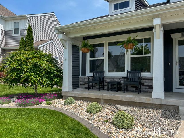 2698 Red Bud Drive 18, Zeeland, MI 49464