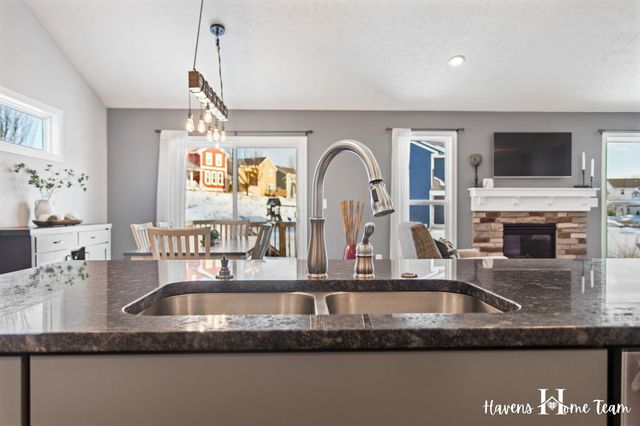 2698 Red Bud Drive 18, Zeeland, MI 49464