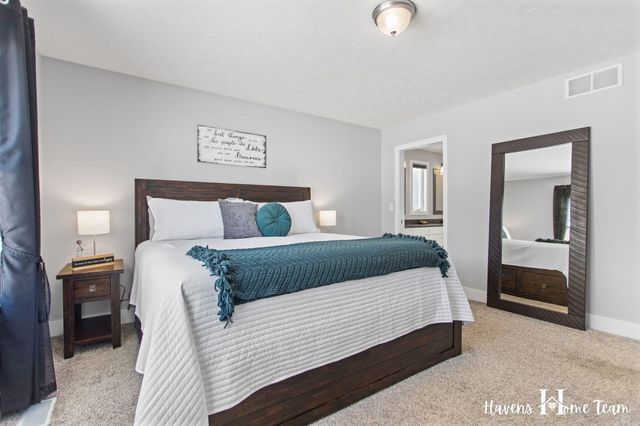 2698 Red Bud Drive 18, Zeeland, MI 49464