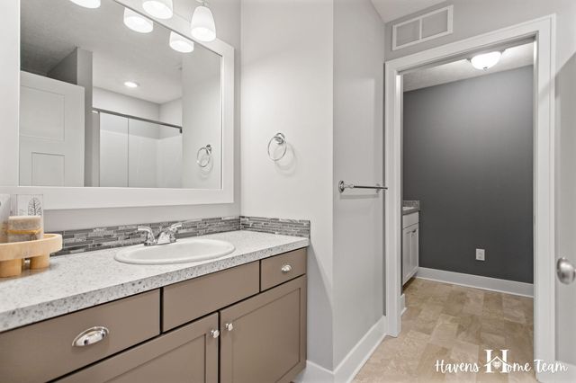 2698 Red Bud Drive 18, Zeeland, MI 49464