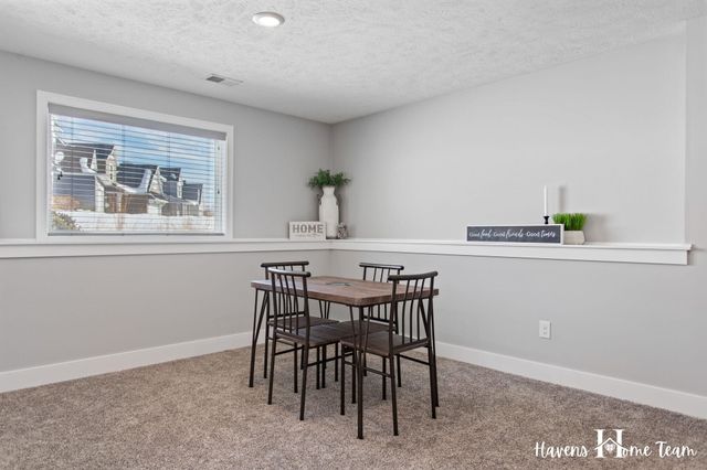 2698 Red Bud Drive 18, Zeeland, MI 49464