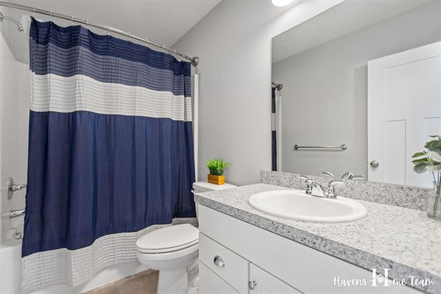 2698 Red Bud Drive 18, Zeeland, MI 49464