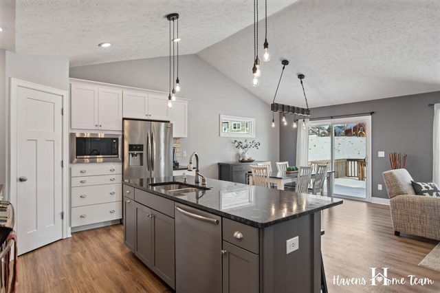 2698 Red Bud Drive 18, Zeeland, MI 49464