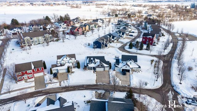 2698 Red Bud Drive 18, Zeeland, MI 49464