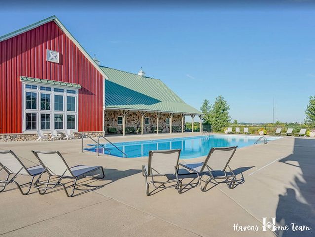 2698 Red Bud Drive 18, Zeeland, MI 49464