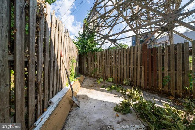 3521 INDIAN QUEEN LN, Philadelphia, PA 19129