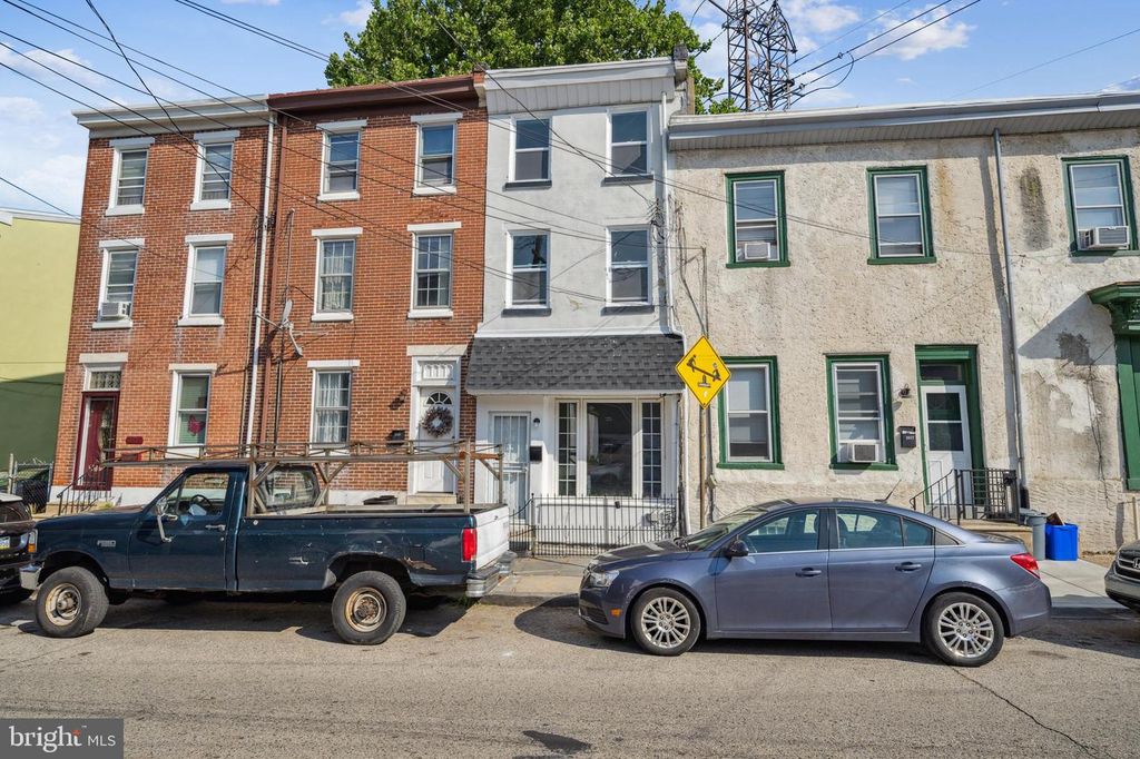 3521 INDIAN QUEEN LN, Philadelphia, PA 19129