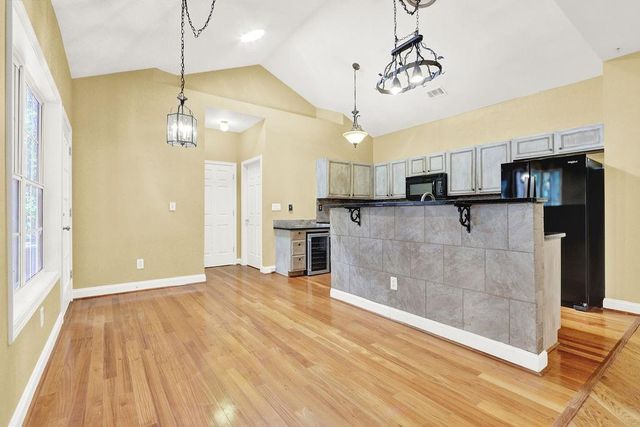 1955 Fairway Close Terrace, Lawrenceville, GA 30043