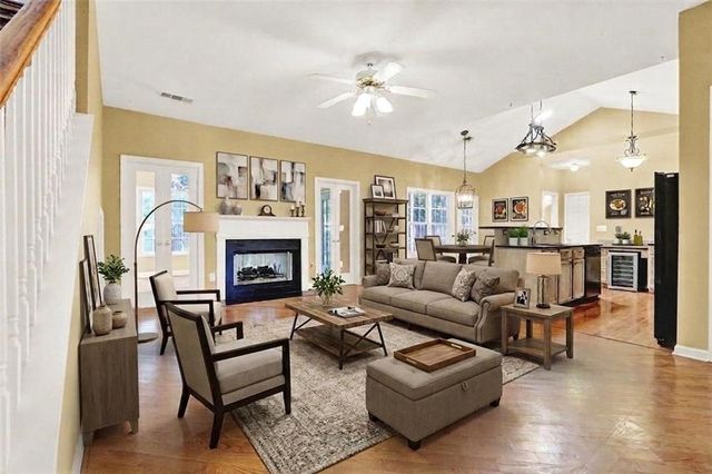 1955 Fairway Close Terrace, Lawrenceville, GA 30043