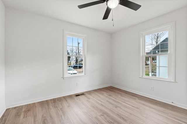 612 Elm Avenue, South Pittsburg, TN 37380