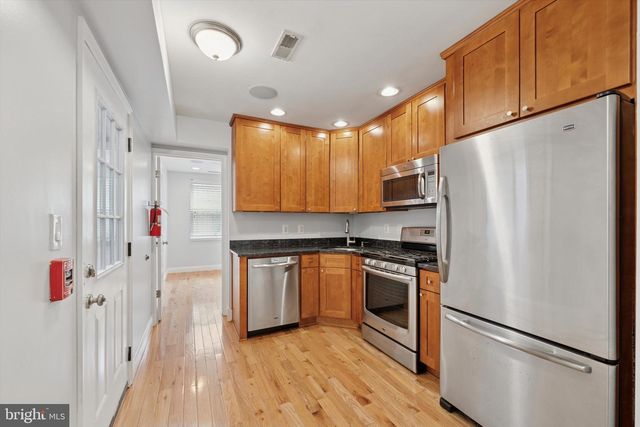 1825 N WILLINGTON ST, Philadelphia, PA 19121