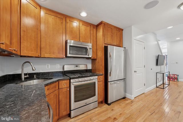 1825 N WILLINGTON ST, Philadelphia, PA 19121