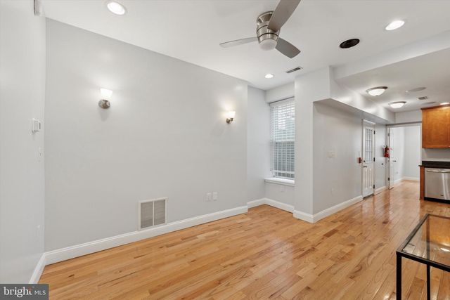 1825 N WILLINGTON ST, Philadelphia, PA 19121