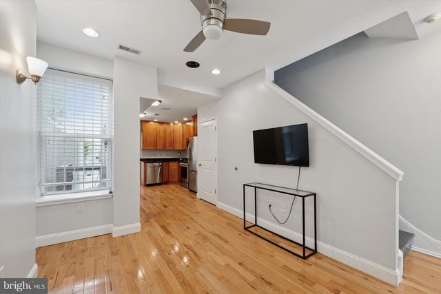 1825 N WILLINGTON ST, Philadelphia, PA 19121