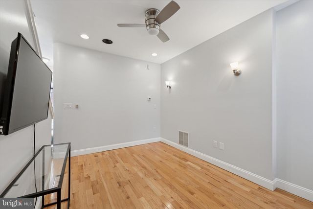 1825 N WILLINGTON ST, Philadelphia, PA 19121