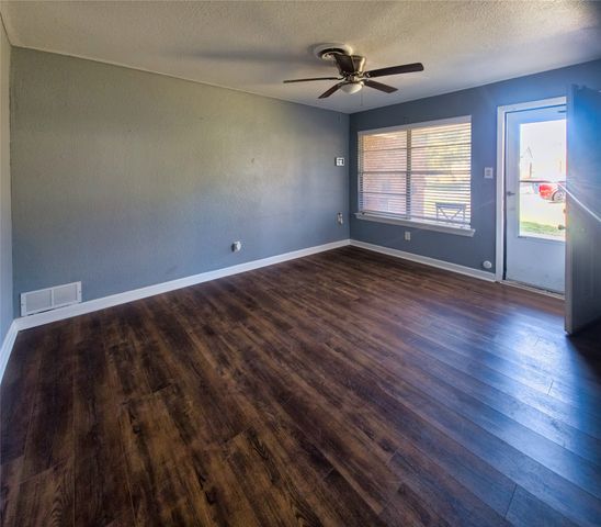 5508 Patton Drive, Fort Worth, TX 76112