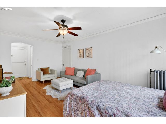 709 Sw 16TH Ave 302, Portland, OR 97205