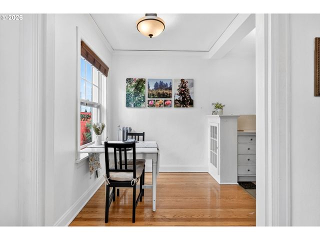 709 Sw 16TH Ave 302, Portland, OR 97205
