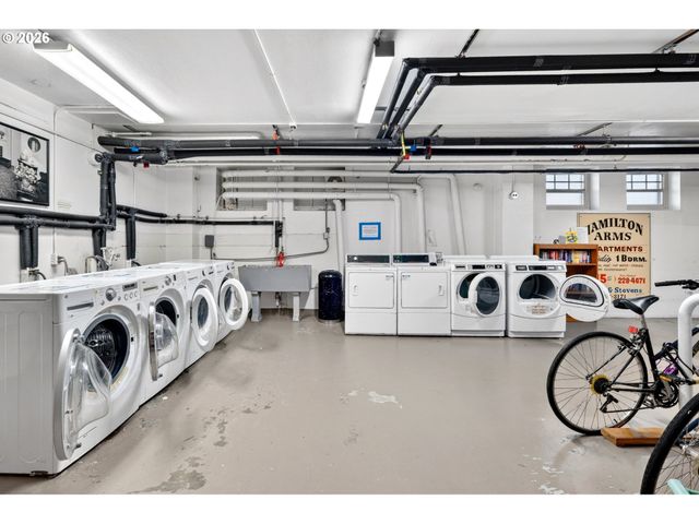 709 Sw 16TH Ave 302, Portland, OR 97205