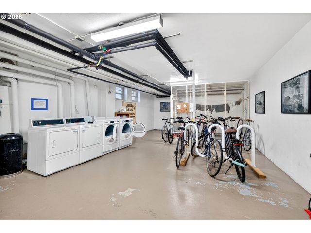 709 Sw 16TH Ave 302, Portland, OR 97205
