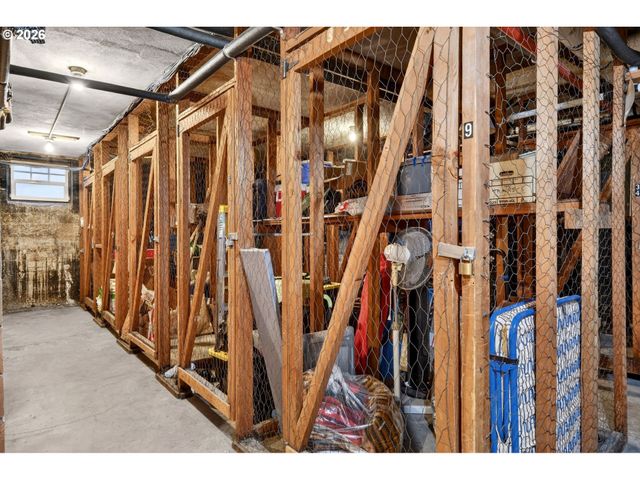 709 Sw 16TH Ave 302, Portland, OR 97205