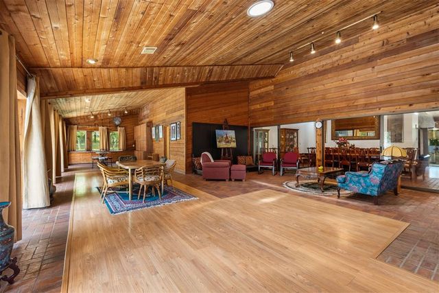 4805 Oakdale Farm Road, Edmond, OK 73013