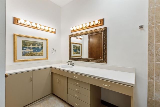 4805 Oakdale Farm Road, Edmond, OK 73013
